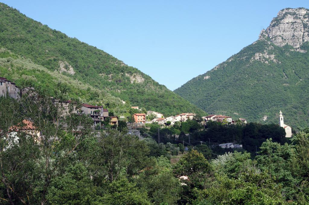 Agriturismo Mulino Del Castello Nasino Exteriér fotografie